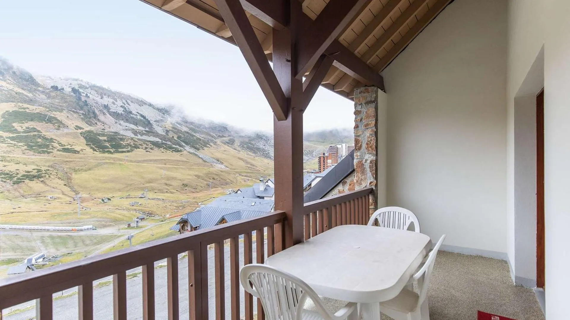 Apartment Charmant Duplex T3 Avec Terrasse, Piscine, Salle De Fitness Et Parking A La Mongie - Fr-1-404-213